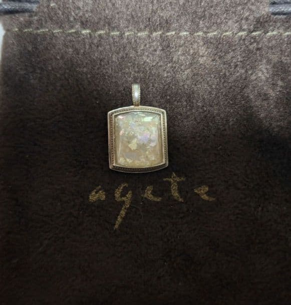 アガット　agete 　ローマンガラス　チャーム