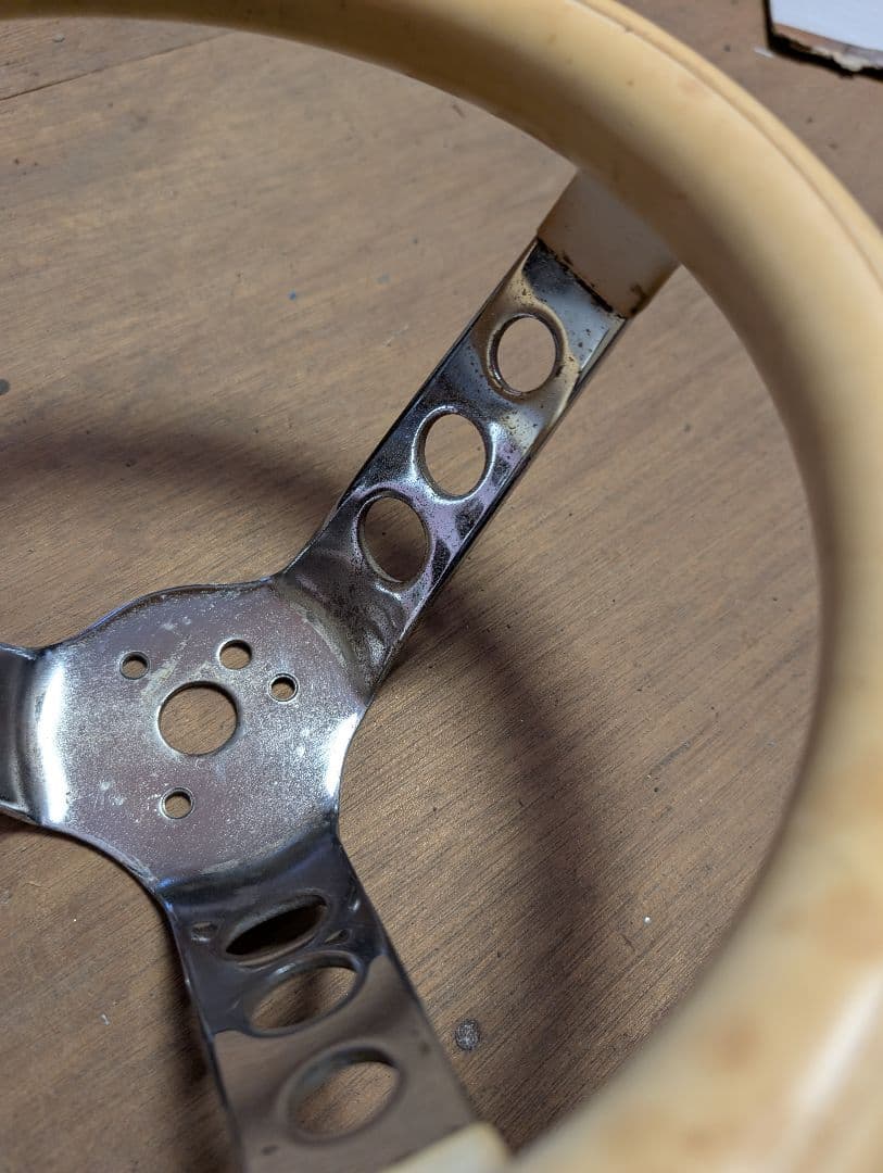 当時物ムーンアイズ グランツ 白ステアリング 10インチ