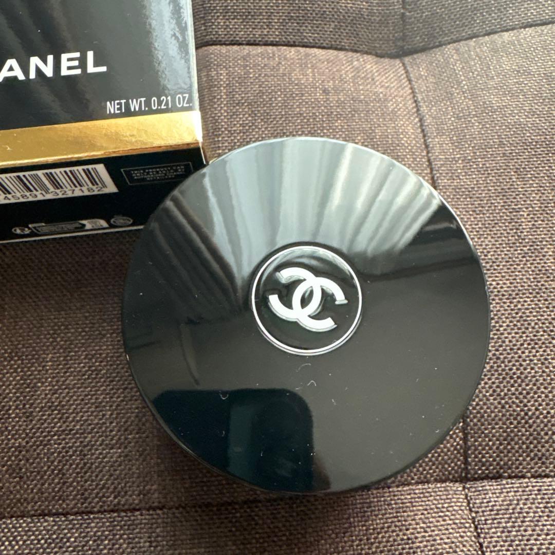 専用出品　　　　シャネル　プードゥル ユニヴェルセル リーブル オン-ザ-ゴー