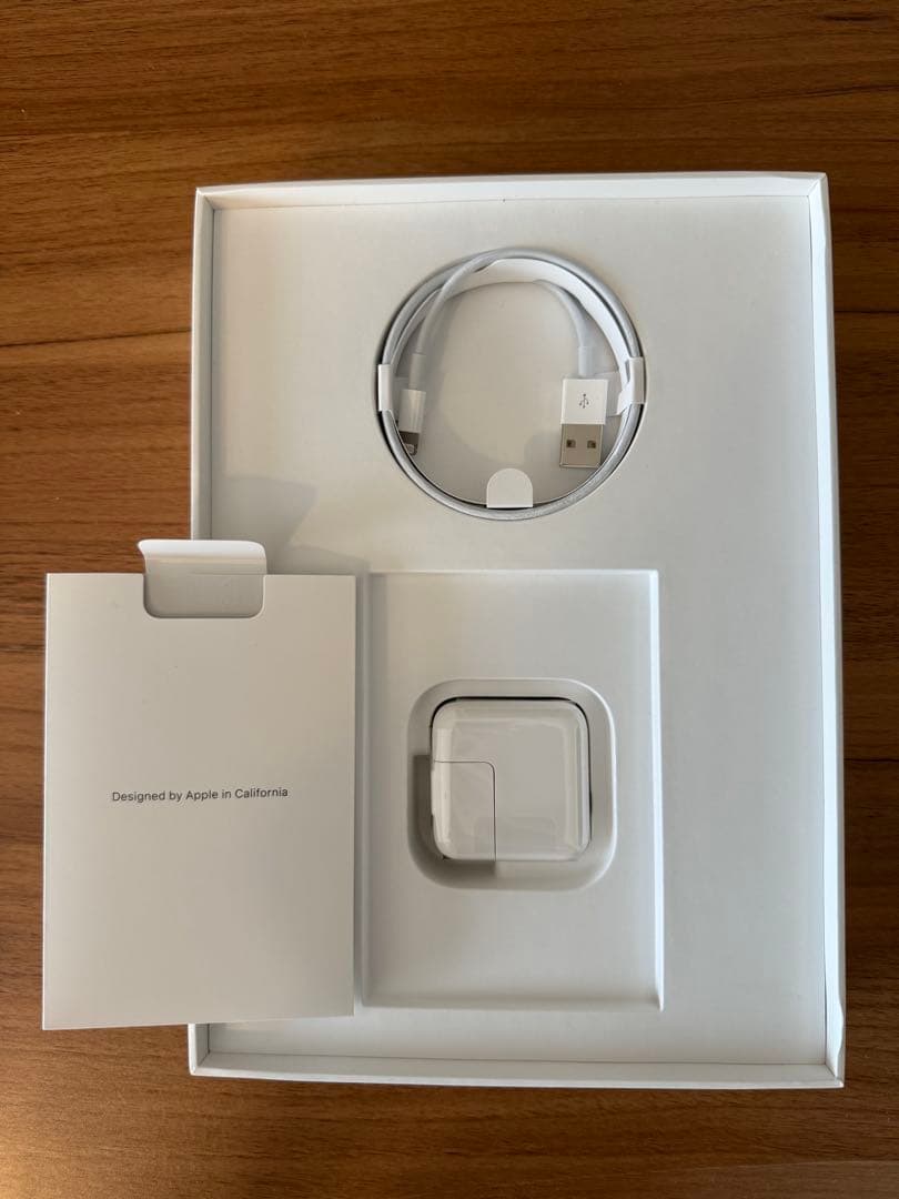 美品 iPad第6世代 32GB Gold