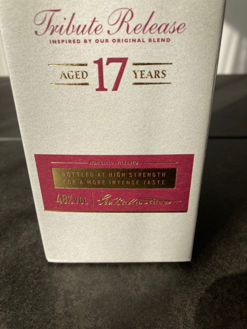 [新品] Ballantine's 17年 トリビュートリリース 700ml
