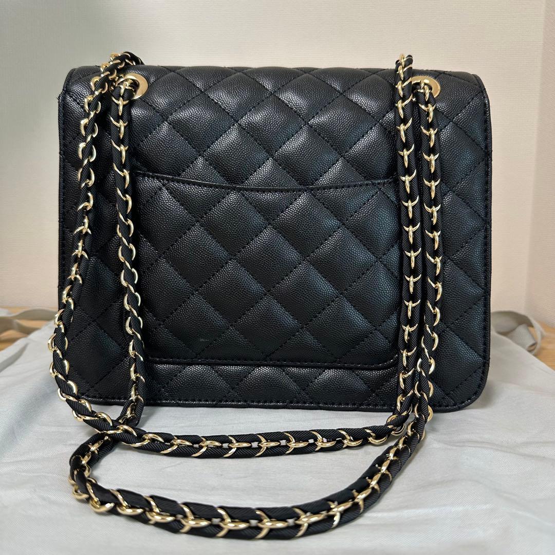 【一度使用】CHARLES & KEITH キルティングチェーンショルダーバッグ