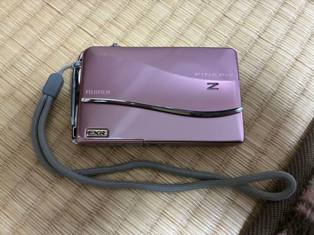 FUJIFILM FinePix Z800 EXR ピンク