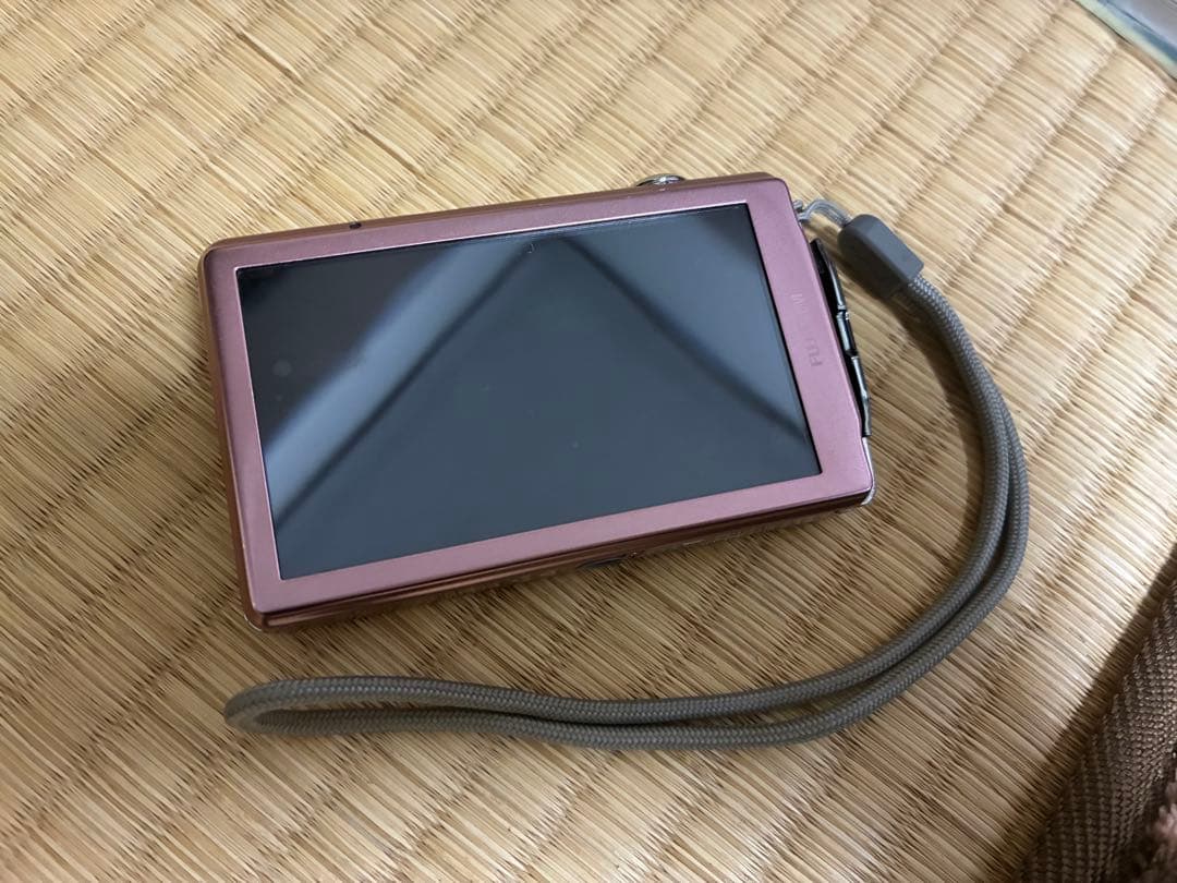 FUJIFILM FinePix Z800 EXR ピンク