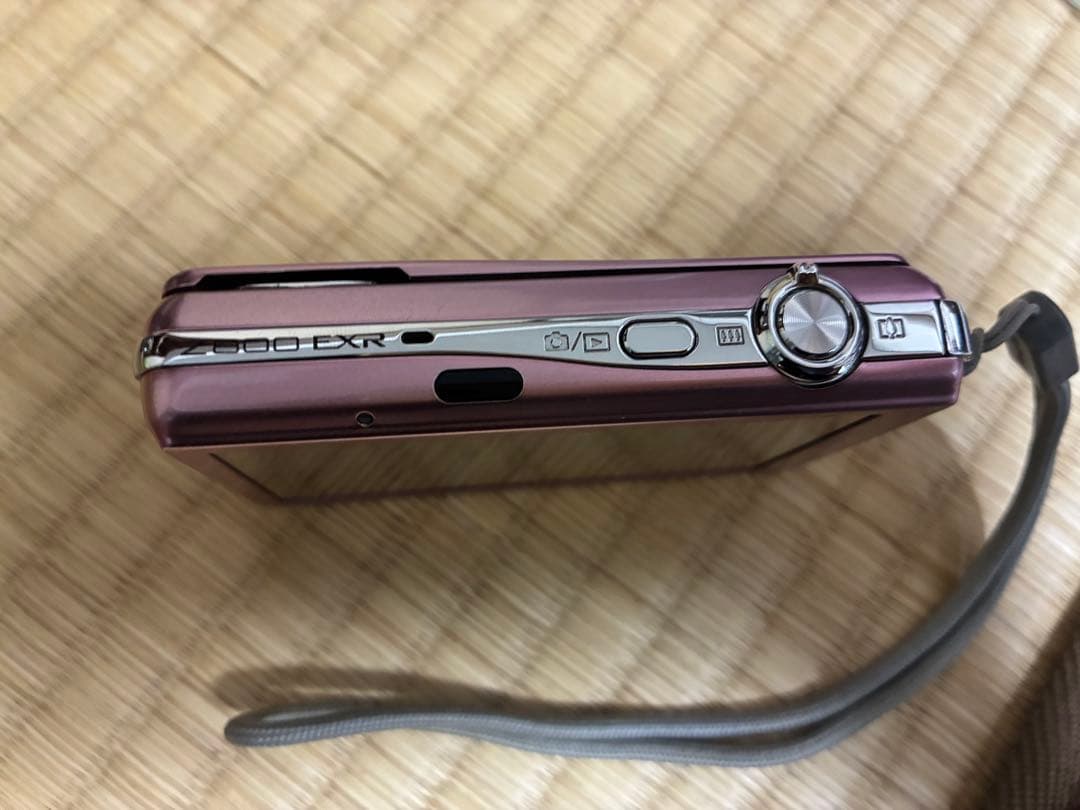 FUJIFILM FinePix Z800 EXR ピンク