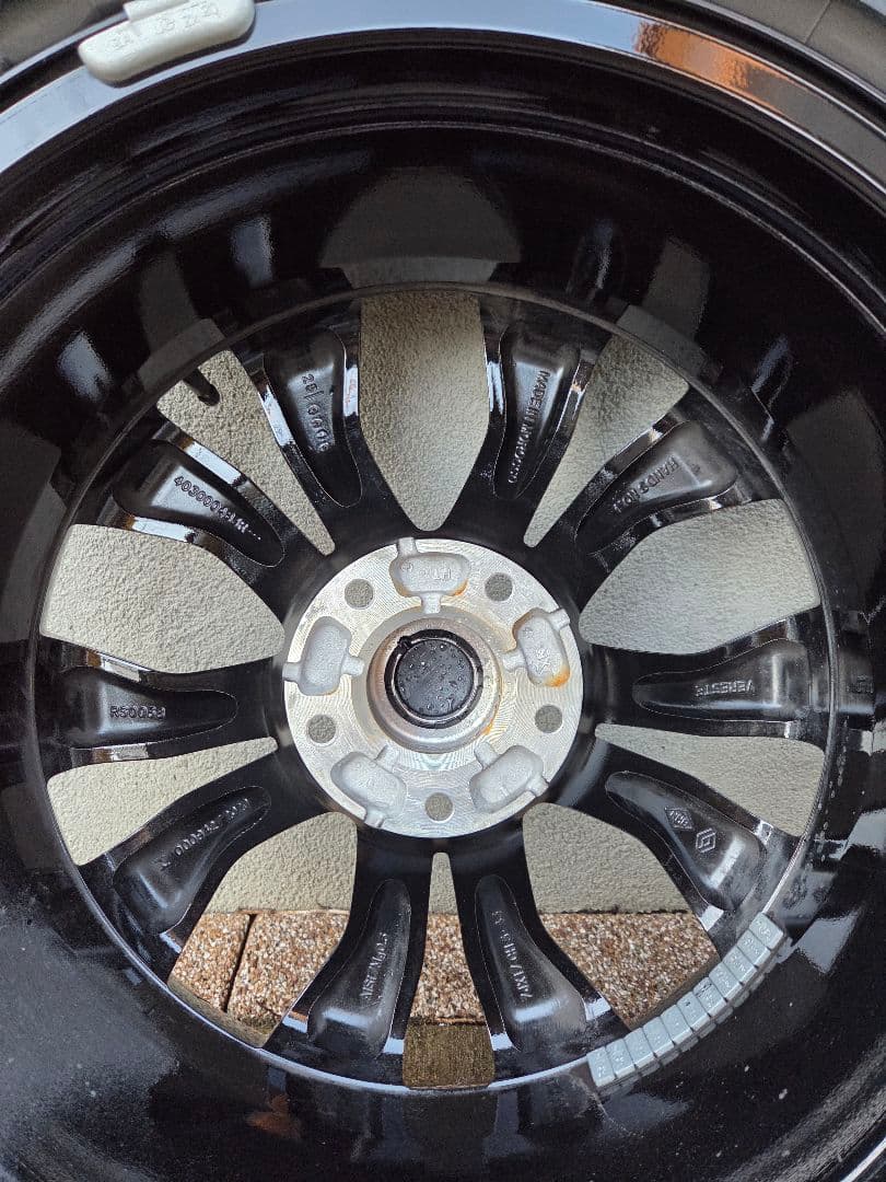 カングー3 純正タイヤ・ホイール 205/55/R17 コンチネンタル