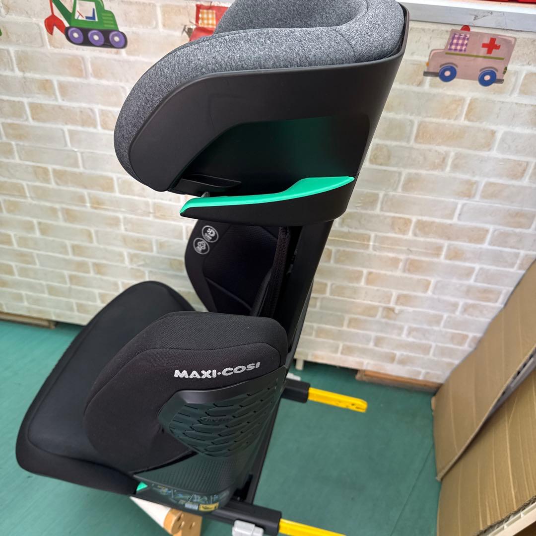 マキシコシ　ジュニアシート　isofix 1才から　RodiFix Pro