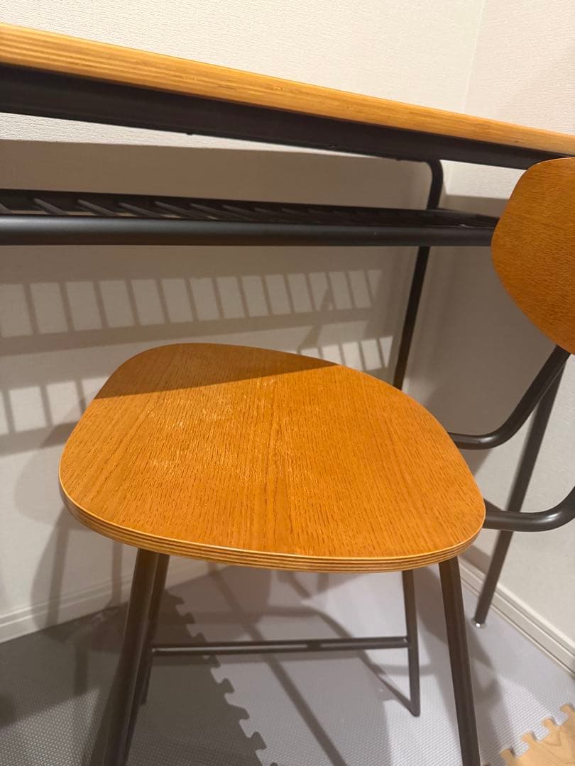 unico skola デスク　カウンターテーブル　チェア　定価7万円相当