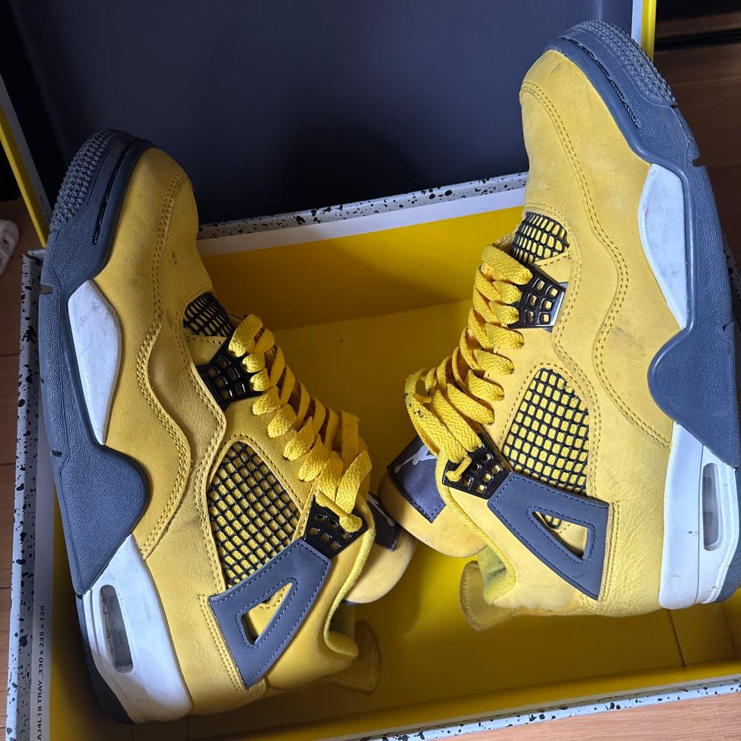 かなり値下げ　Air Jordan 4 イエロー シューズ