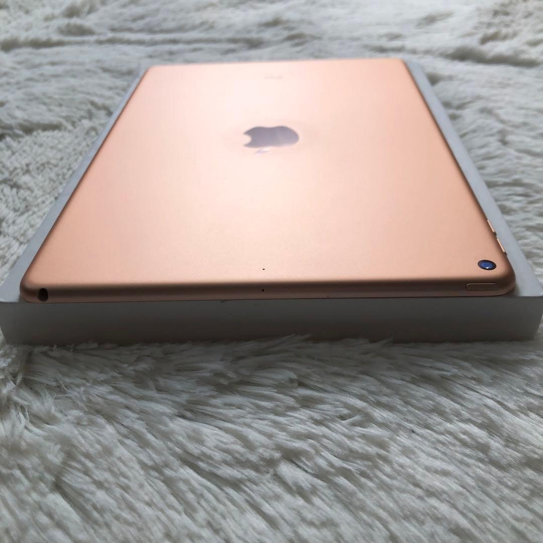 【ほぼ未使用】iPad Air3 64GB 【すぐ発送】 【付属品】