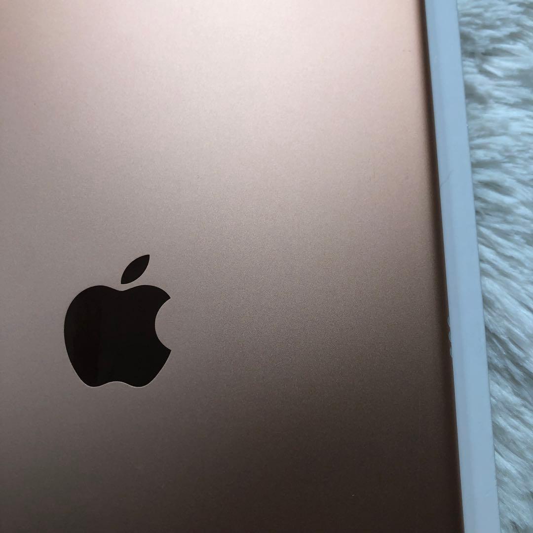 【ほぼ未使用】iPad Air3 64GB 【すぐ発送】 【付属品】