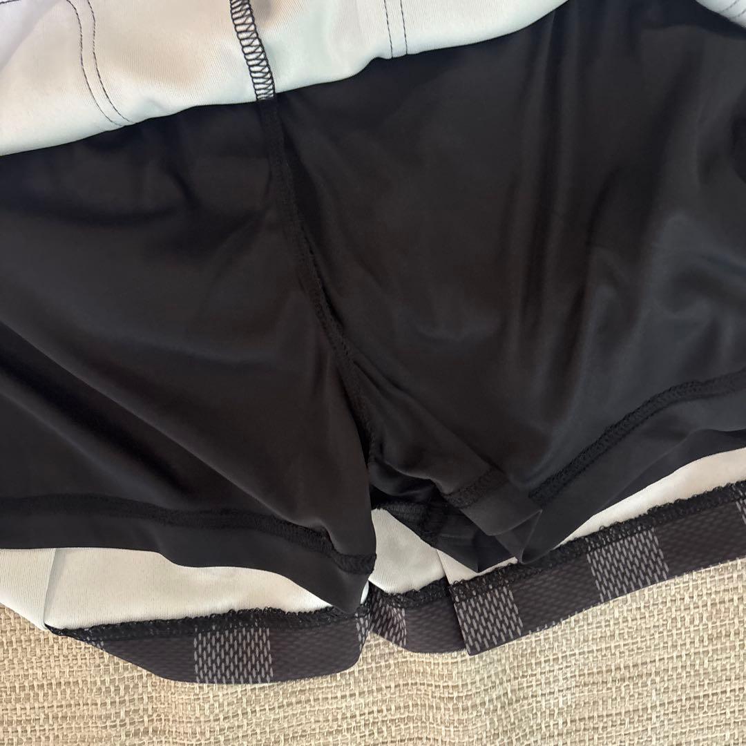 V12 ゴルフ用レディーススカート　ブラック