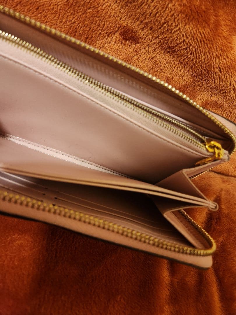 Louis Vuitton ヴェルニ　ジッピーウォレットピンク 長財布