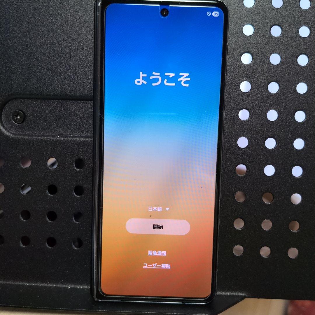 Samsung Galaxy Z Fold ４本体