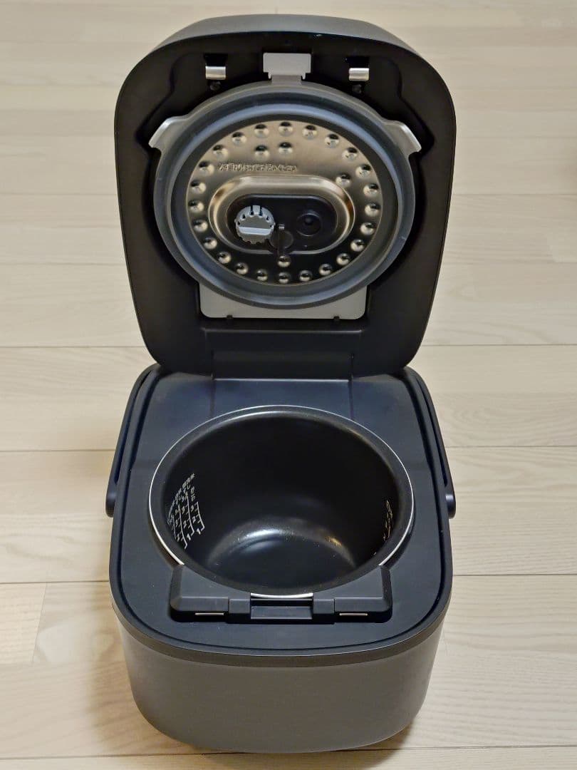 炊飯器3.5合　炎匠炊き　東芝製