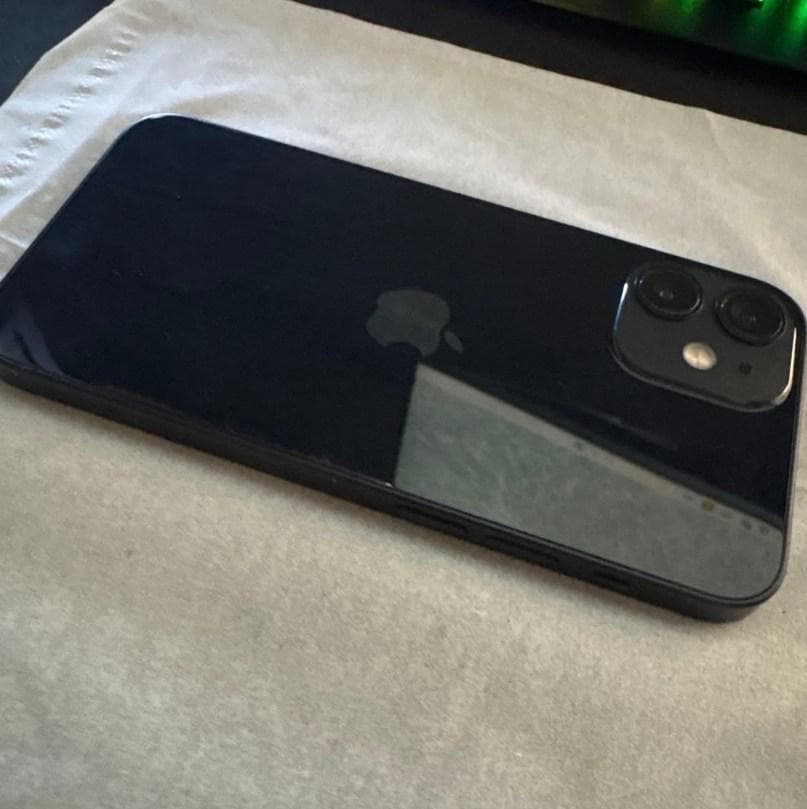 Apple iPhone 12 mini ブラック 本体