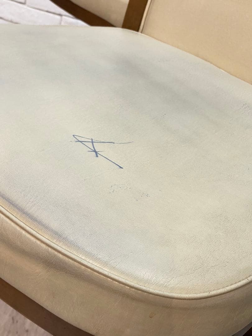 【東京都内23区配送無料】ニトリ　回転 ダイニングチェア 4脚セット　椅子