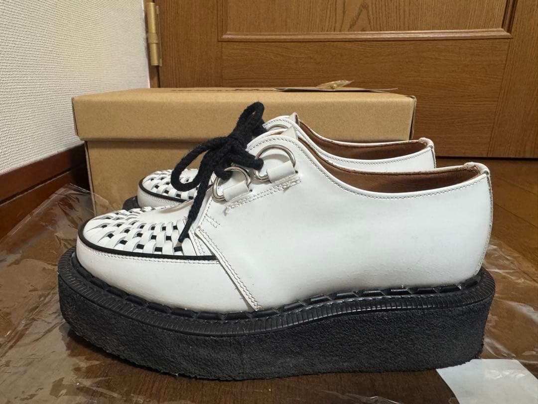 E COX ホワイトレザー ローファー　サイズ4