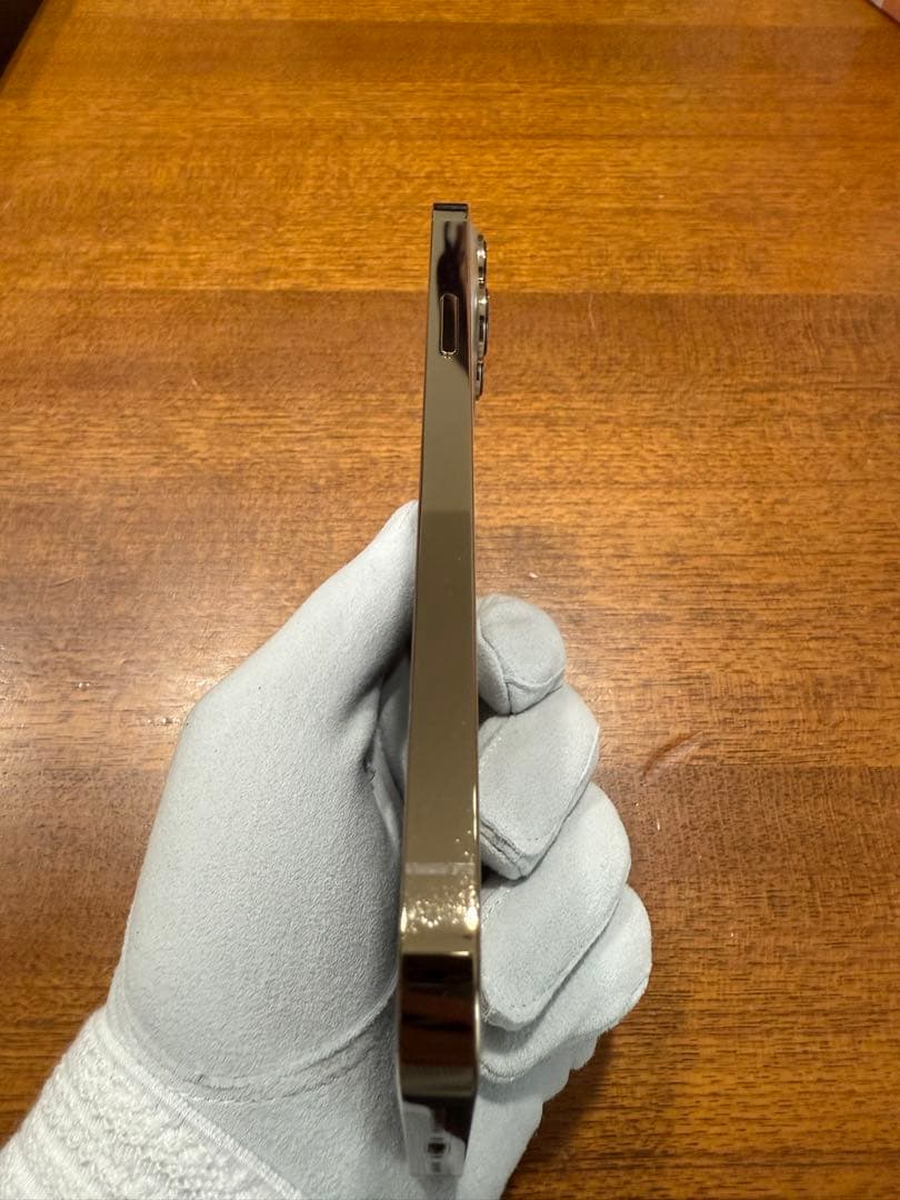 ☆美品☆ iPhone 13 Pro max本体 ゴールド256GB