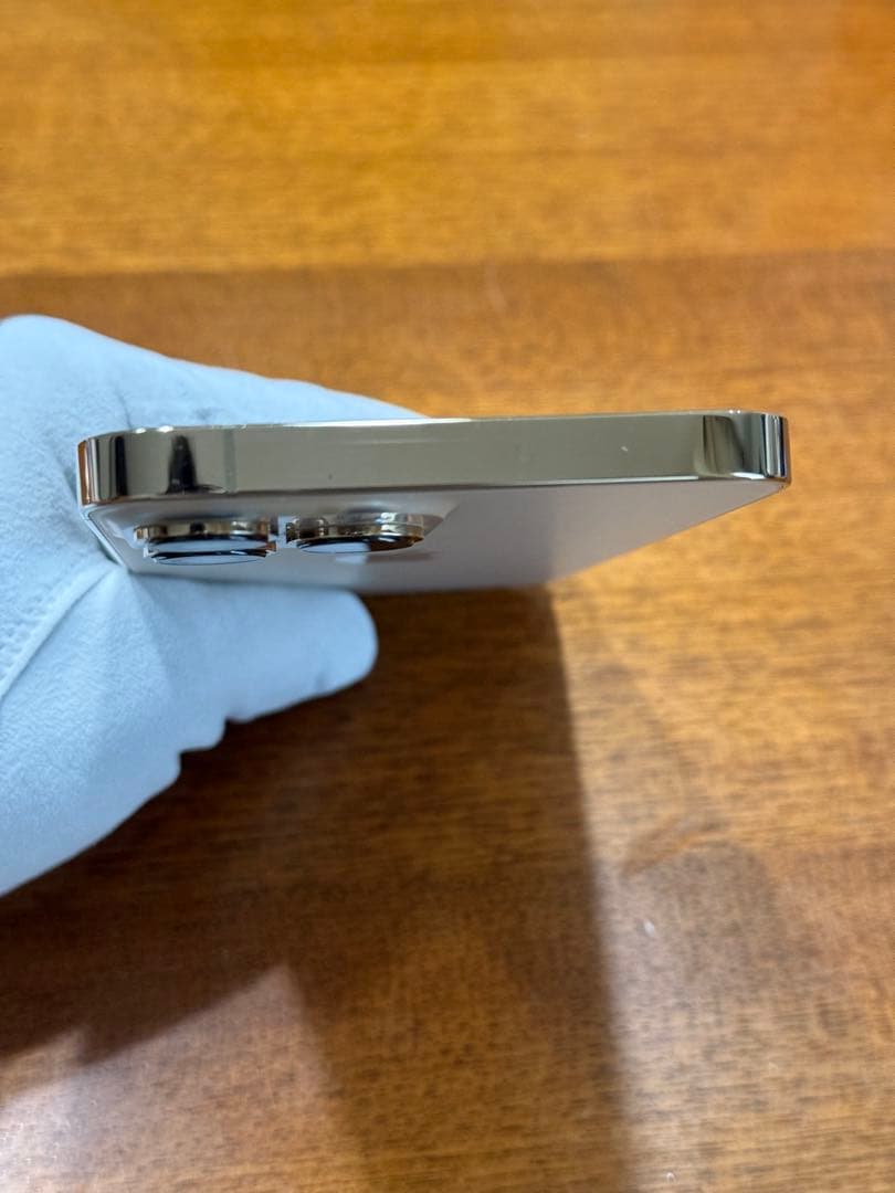 ☆美品☆ iPhone 13 Pro max本体 ゴールド256GB