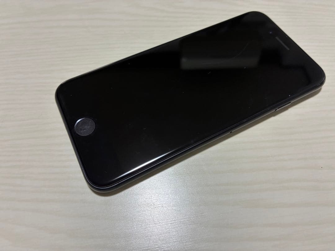iPhoneSE3 64GB 93% ブラックSIMフリー 超美品