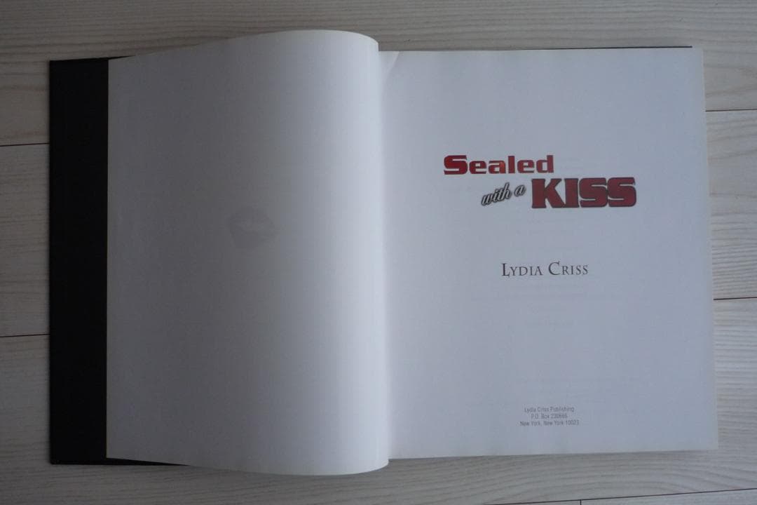 洋書 exKISS Sealed with a KISS by Lydia Criss