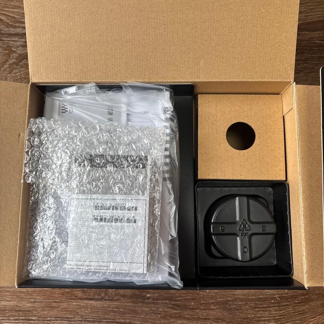 オリンパス PEN E-P7・14-42mm ミラーレス一眼カメラ シルバー