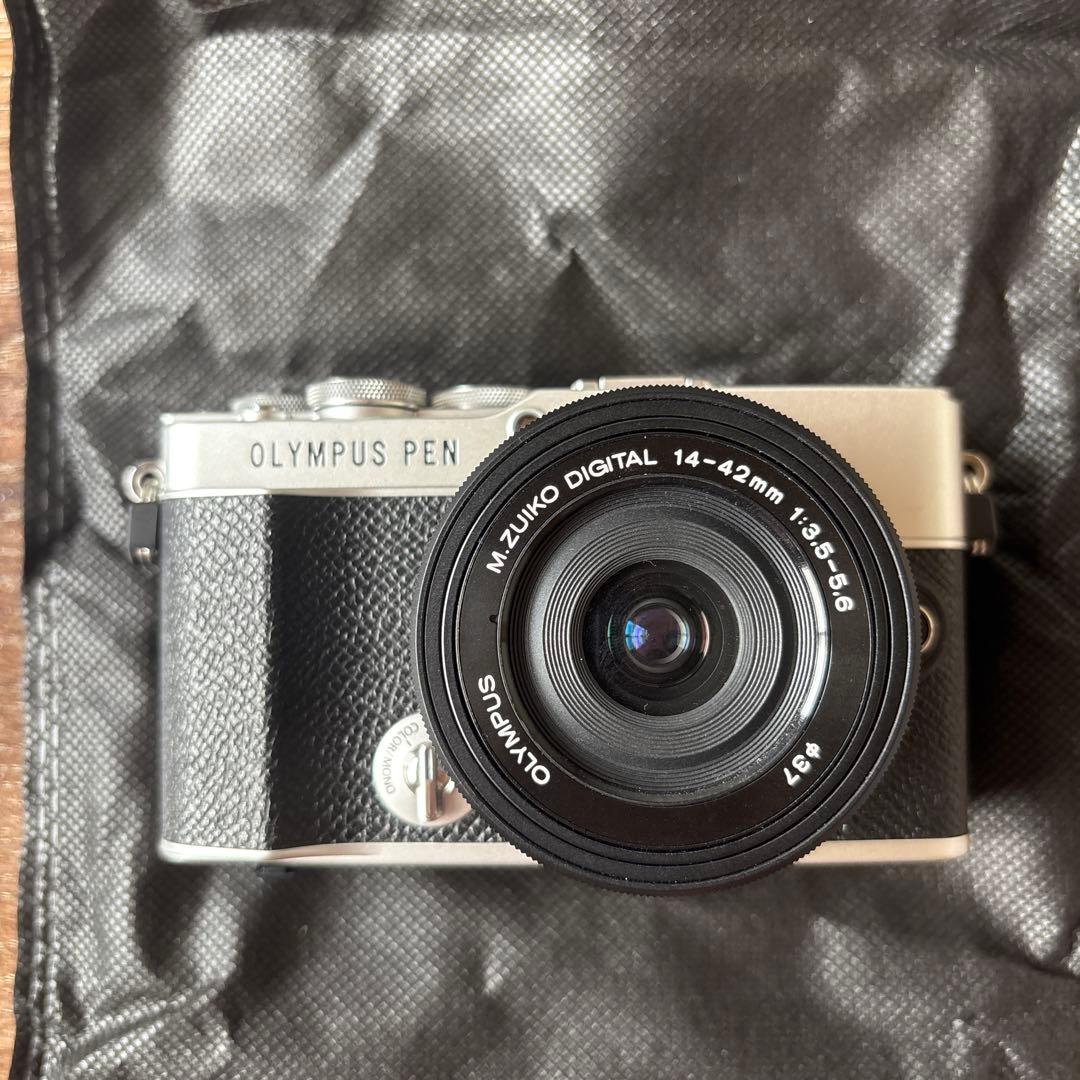 オリンパス PEN E-P7・14-42mm ミラーレス一眼カメラ シルバー