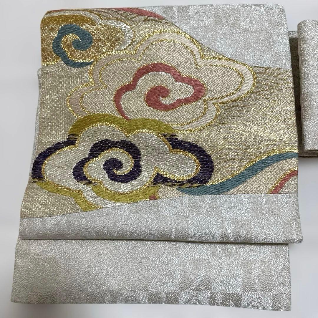 【誉田源兵衛】正絹 名古屋帯 瑞雲×青海波 銀地 市松地紋 フォーマル 美品