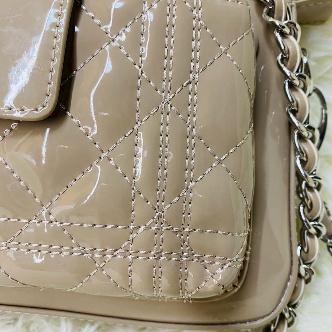 極美品✰RIU エナメル キルティングバッグ ショルダーバッグ