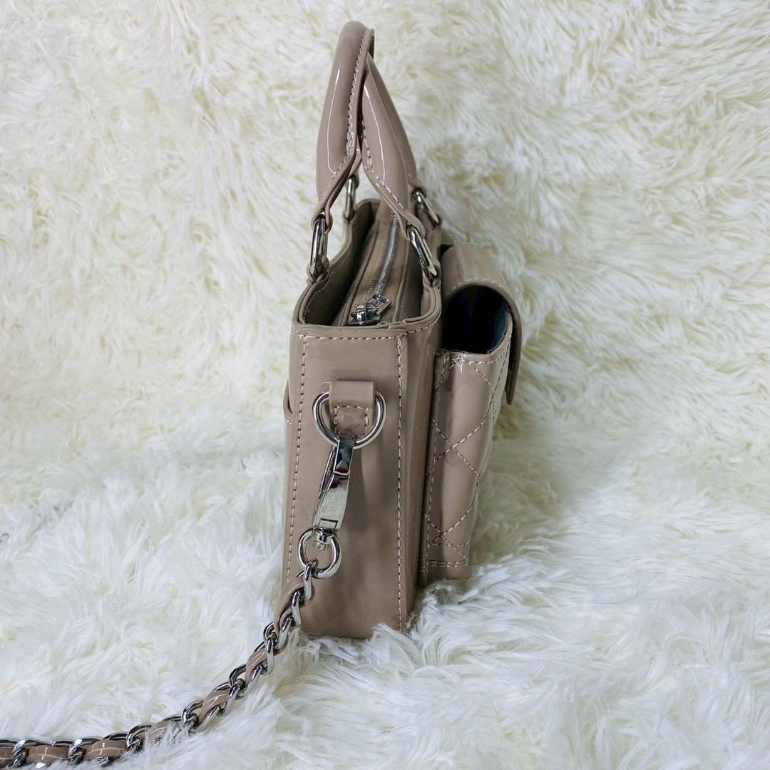 極美品✰RIU エナメル キルティングバッグ ショルダーバッグ