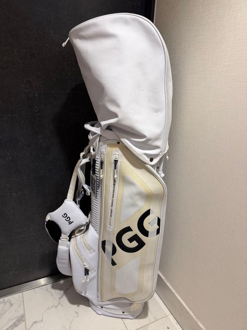 PGG ホワイトゴルフバッグ