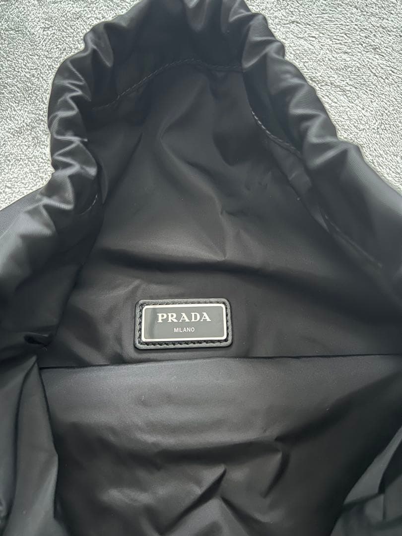 【値下げ】PRADA ブラック ナイロン バッグ