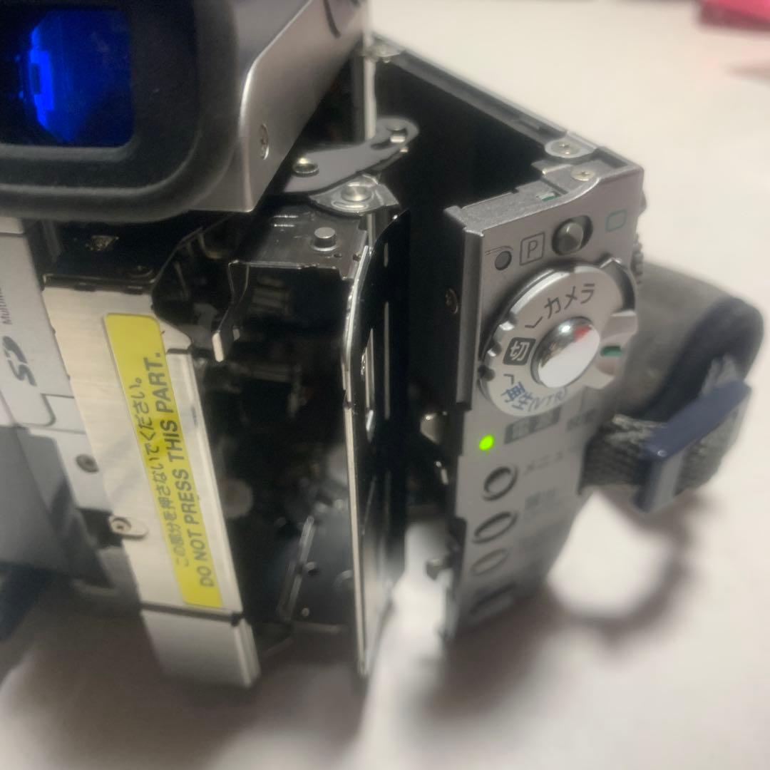 Canon  miniDVビデオカメラ　IXYdv3