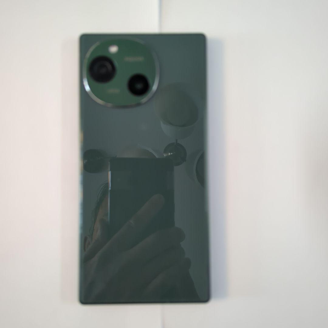 L*a様 SHARP　AQUOS R9　SH-M28AXG　極美品　SIMフリー