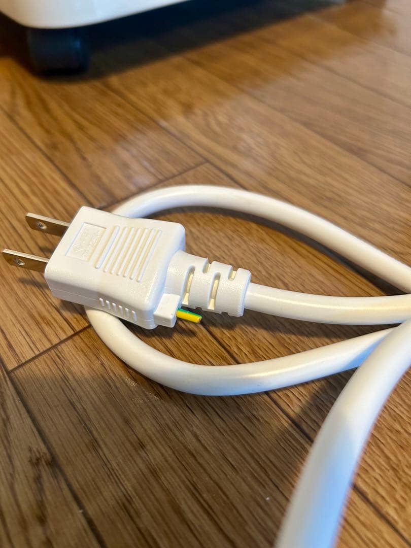 期間限定値下げ2月9日迄タンスのゲン　コンプレッサー式除湿機