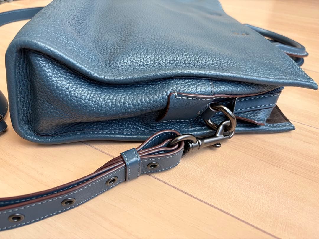 コーチ　11104 ローグブリーフ　グラブタンペブルレーザー　デニム(青系)