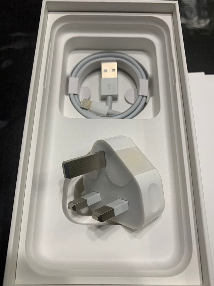 Apple iPhone XR ブルー 本体　香港版A2108 箱　備品付き