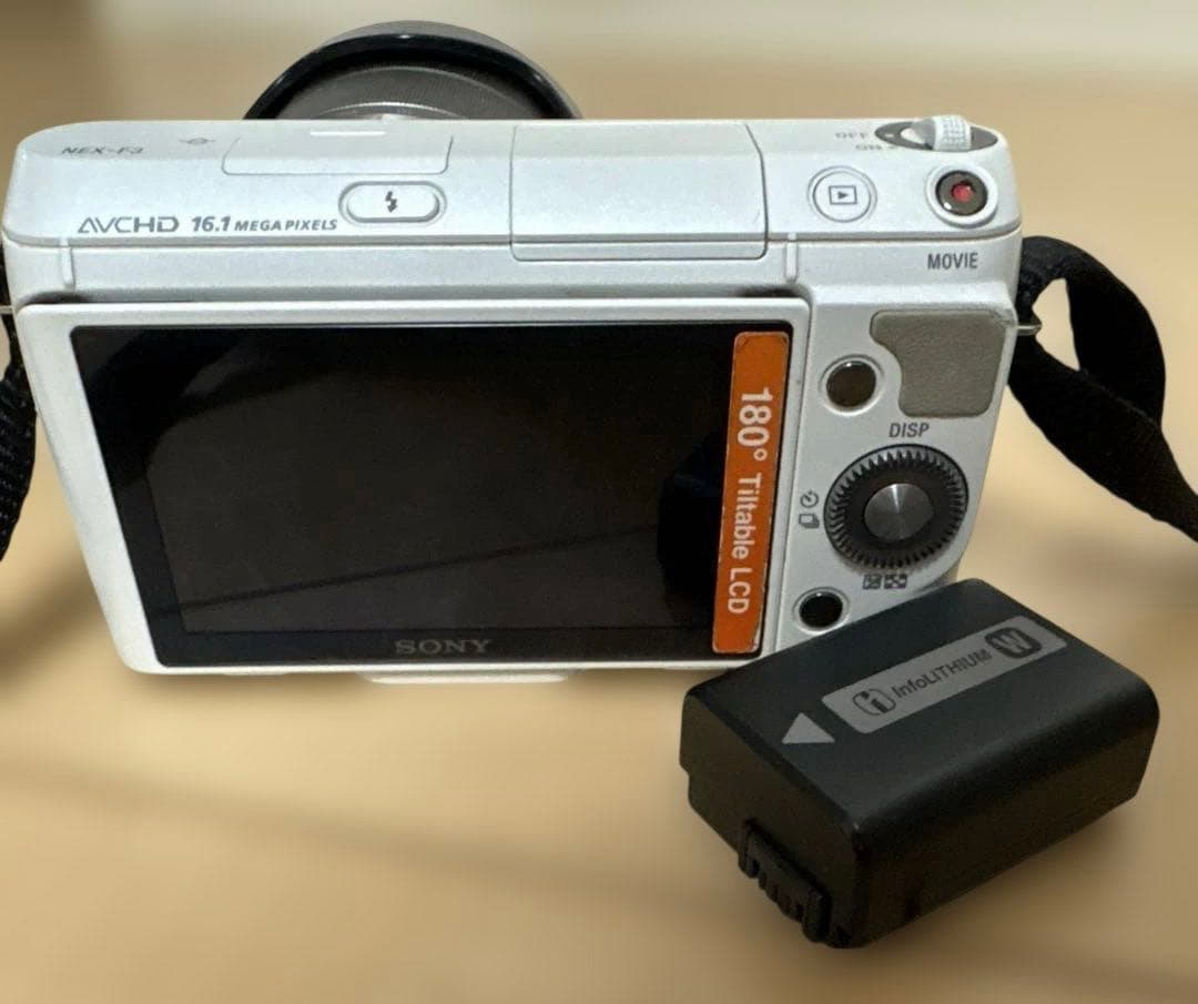 SONY NEX- F3ミラーレスカメラ レンズ付き