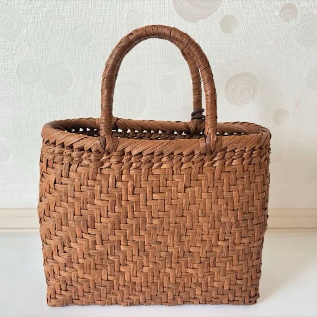 【未使用に近い】山葡萄（山ぶどう）かごバッグ　カゴバッグ　籠バッグ