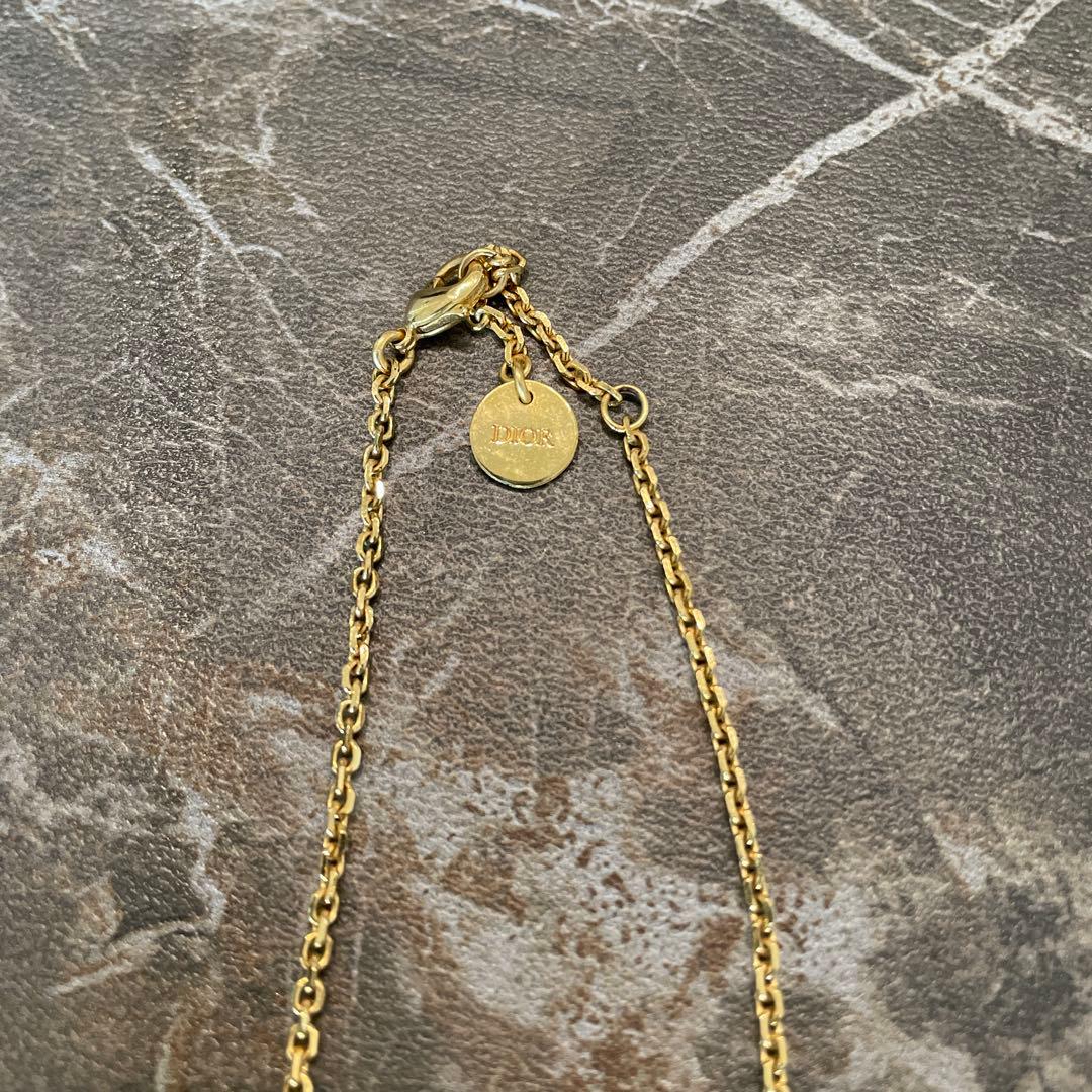 【美品】Dior ネックレス　Y型モチーフ付き