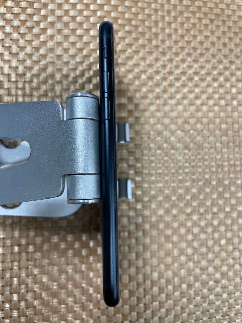 iPhone SE 第3世代 64 GB ミッドナイトSIMフリー【3812】