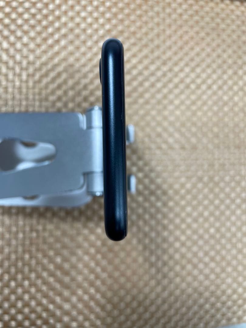 iPhone SE 第3世代 64 GB ミッドナイトSIMフリー【3812】