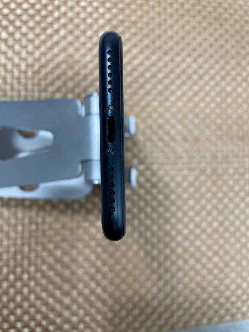 iPhone SE 第3世代 64 GB ミッドナイトSIMフリー【3812】