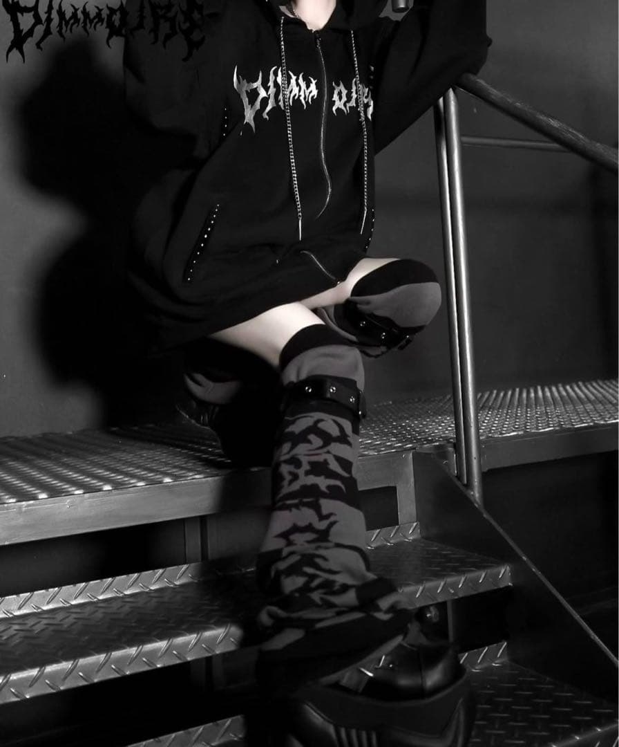 【DimMoire】BIGロゴ ニーハイウォーマー【ストライプ】