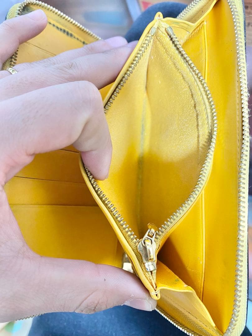 れ*れ様 LOUIS VUITTON 長財布 ブラック/イエロー　頂き物　シミあ