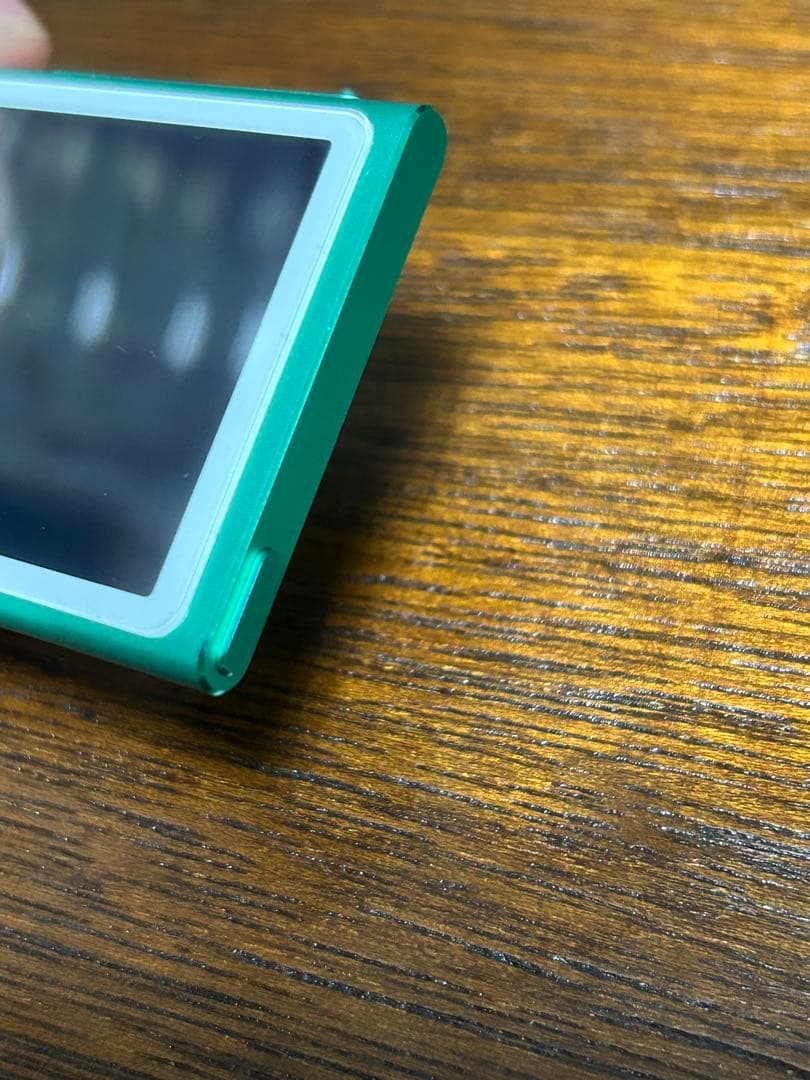 Apple iPod nano 第7世代　グリーン　極美品　ケース付き