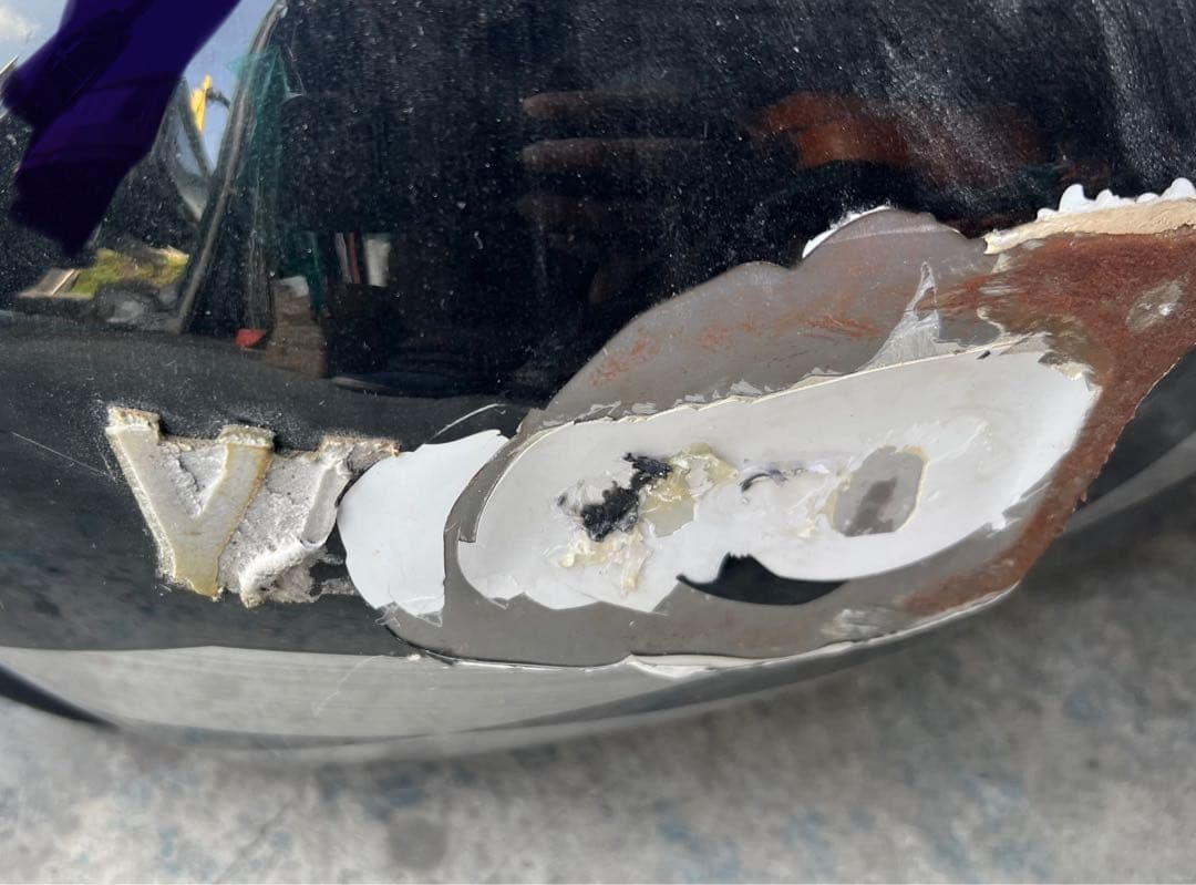 YAMAHA xjr400タンク凹みあり　サイドカウル、テールカウル付き