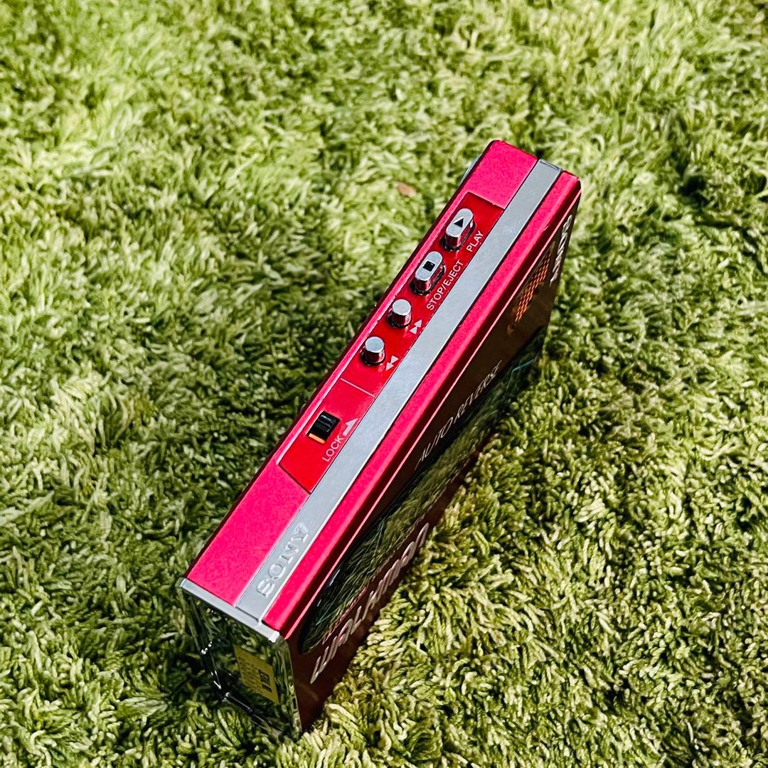 SONYWM-101カセットウォークマンレッド　イヤフォンなし本体のみジャンク品