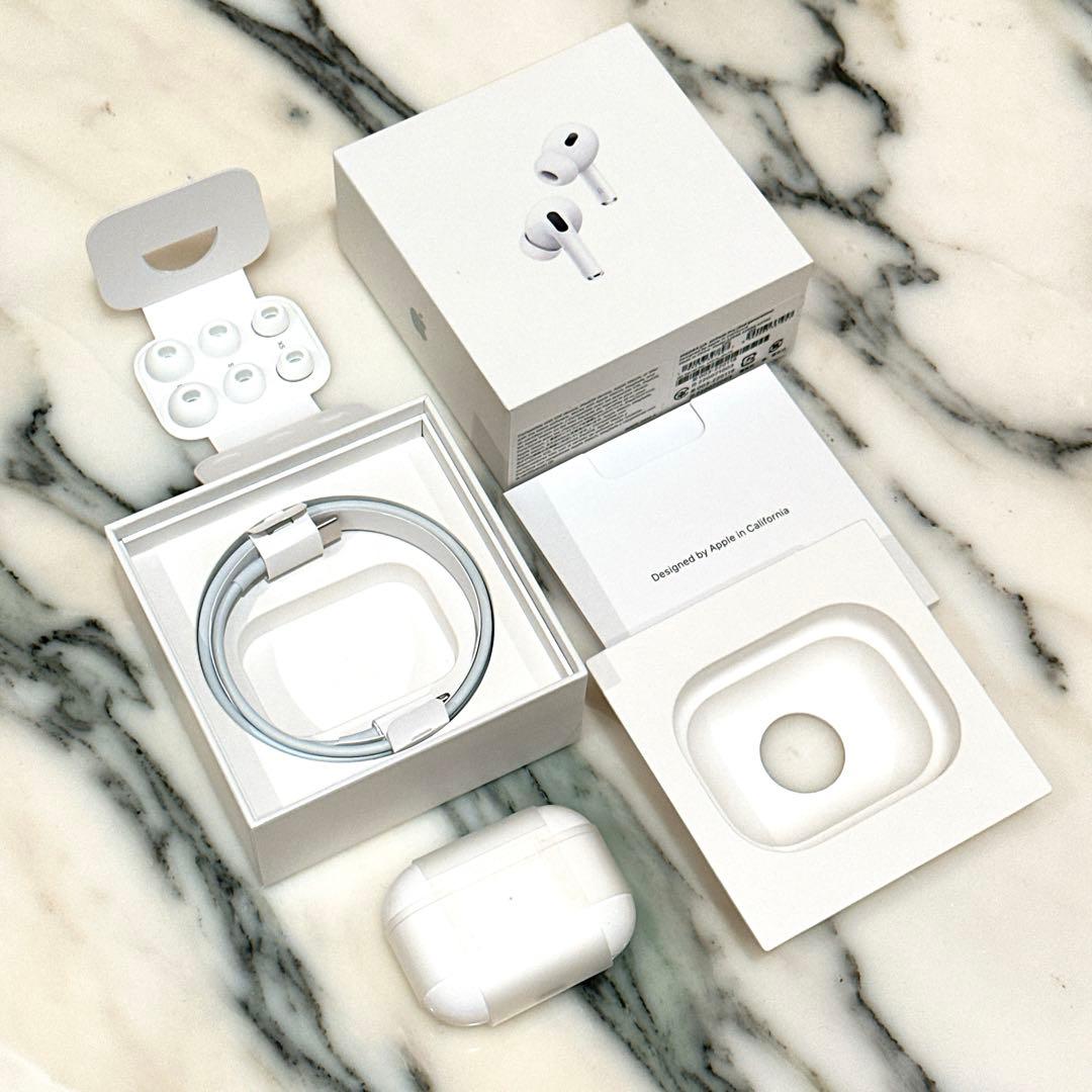 美品　Apple AIRPODS 第２世代